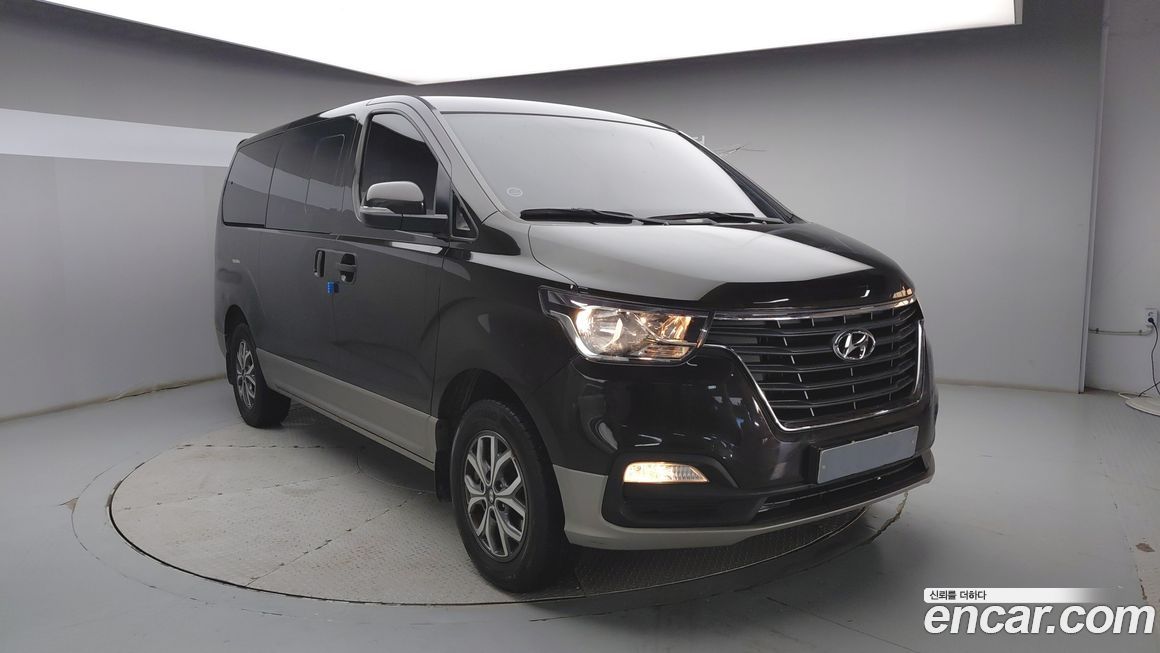 Hyundai Starex 2019