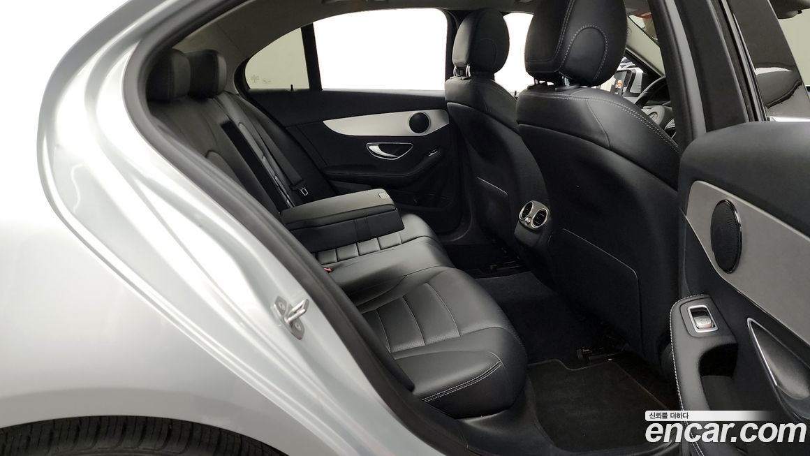 Mercedes-Benz C-Class 2017