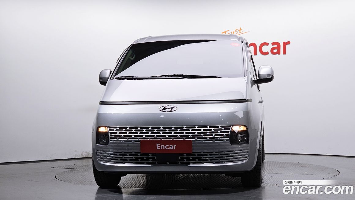 Hyundai Staria 2023
