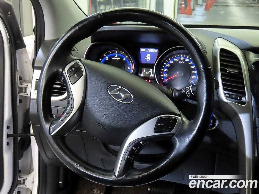 Hyundai i30 2015
