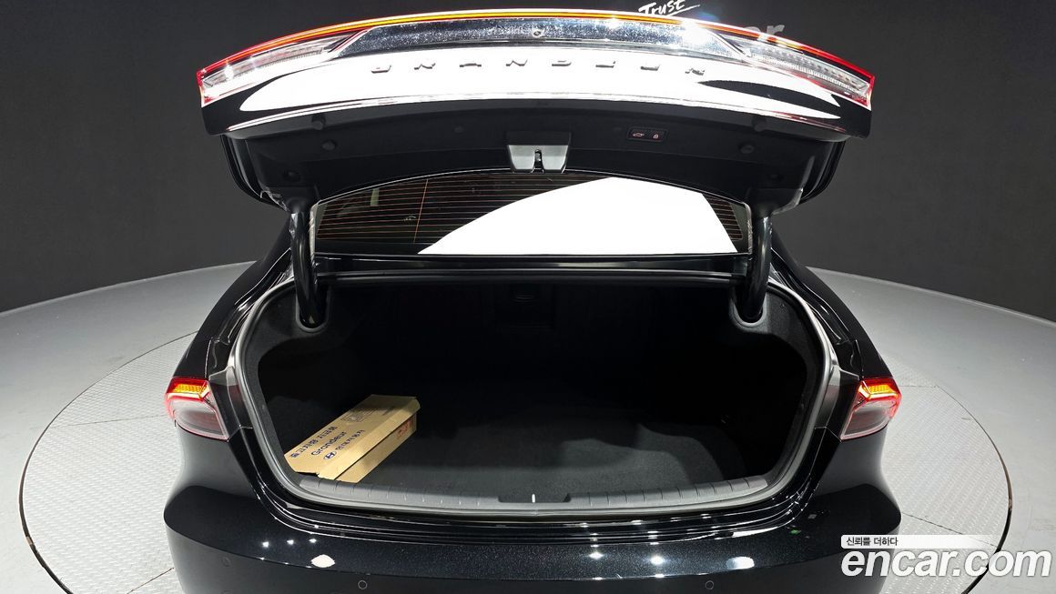 Hyundai Grandeur 2020