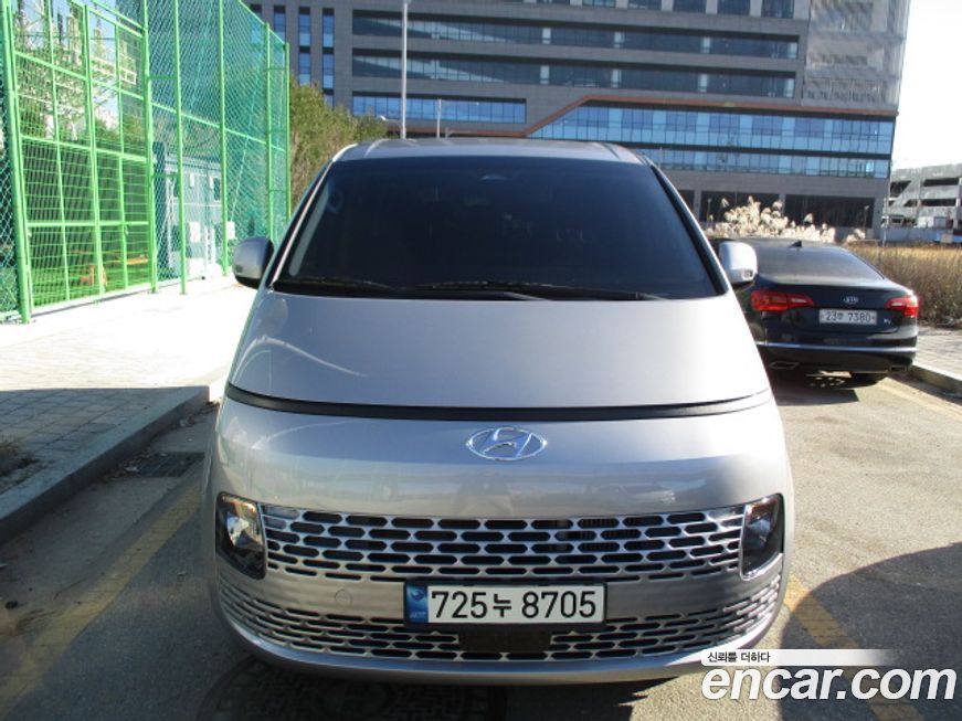 Hyundai Staria 2022