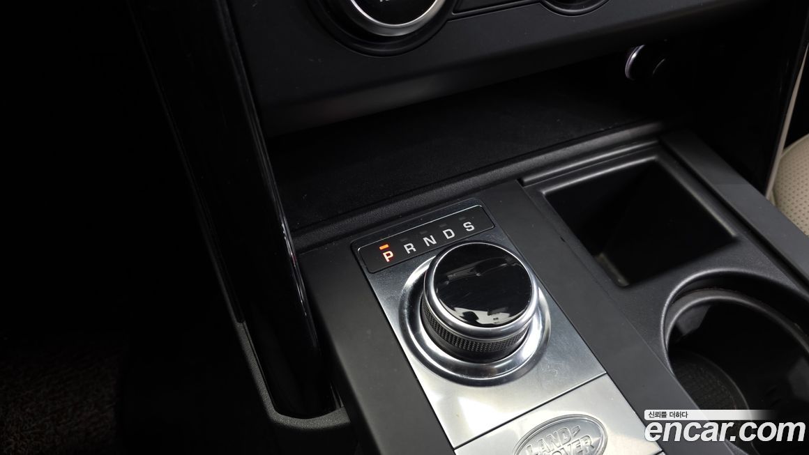 Land Rover Discovery 2019