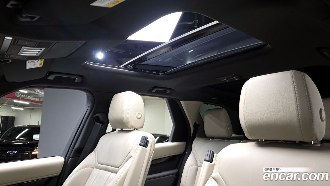 Land Rover Discovery 2019