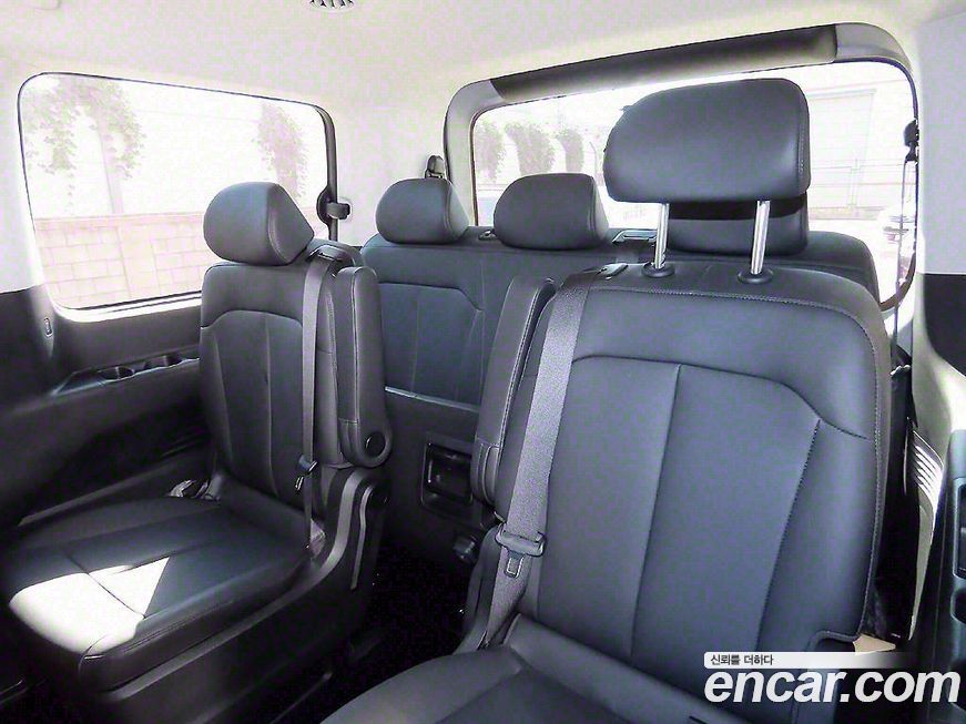 Hyundai Staria 2025