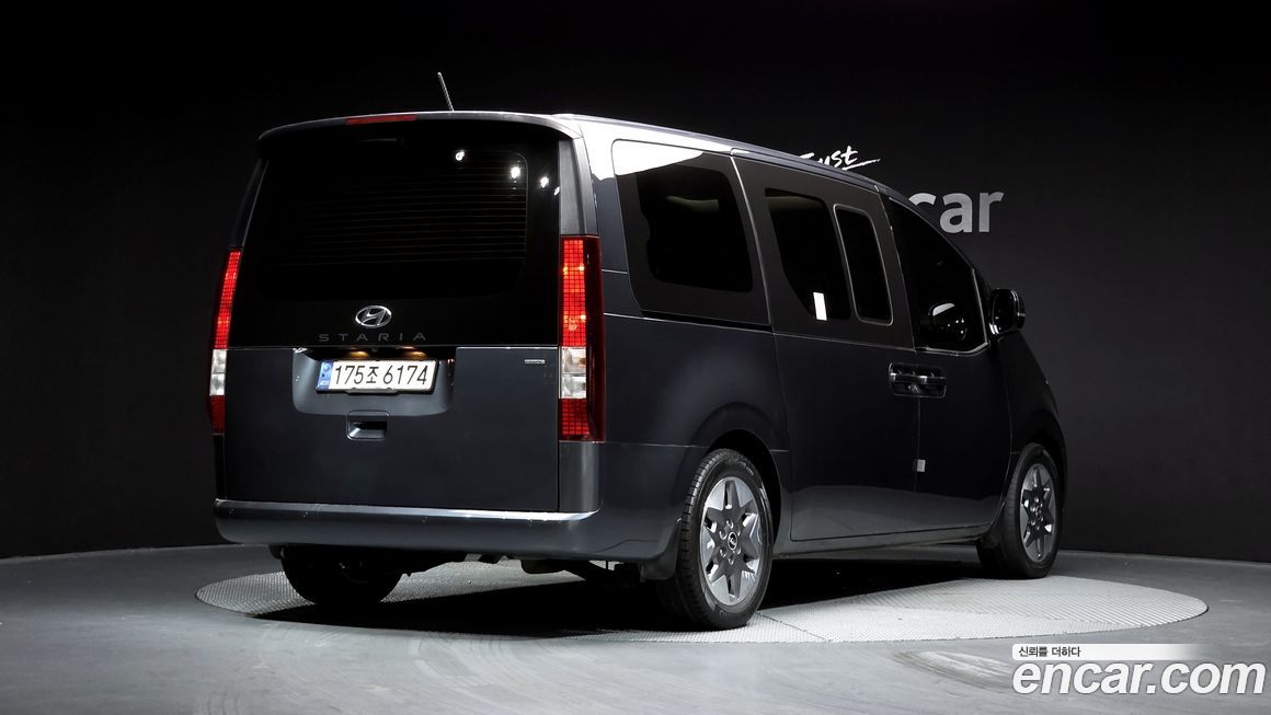 Hyundai Staria 2023