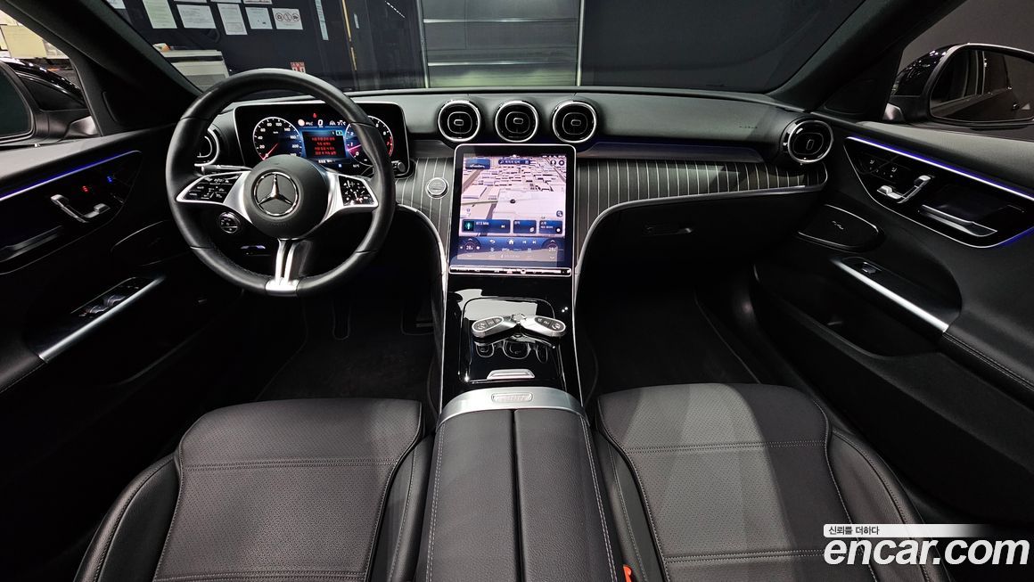 Mercedes-Benz C-Class 2024