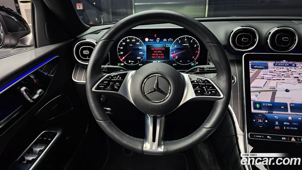 Mercedes-Benz C-Class 2024