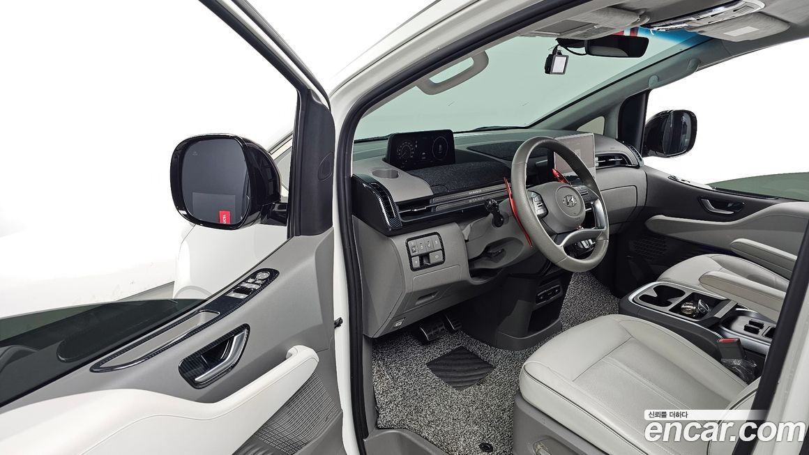 Hyundai Staria 2022