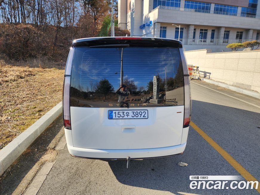 Hyundai Staria 2025