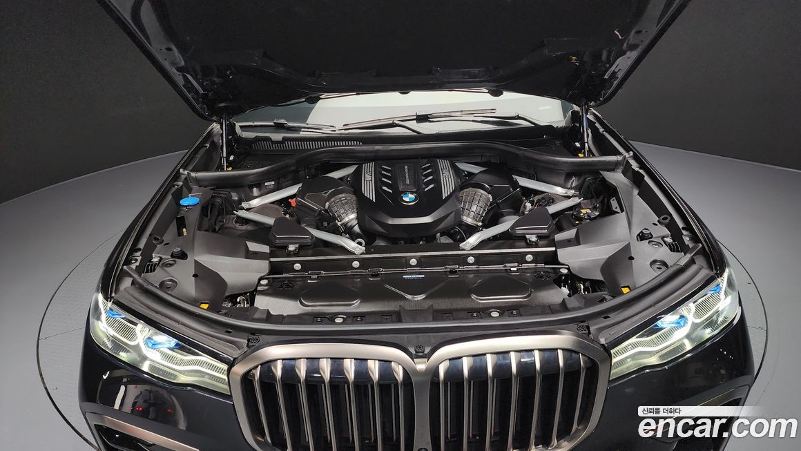 BMW X7 2022