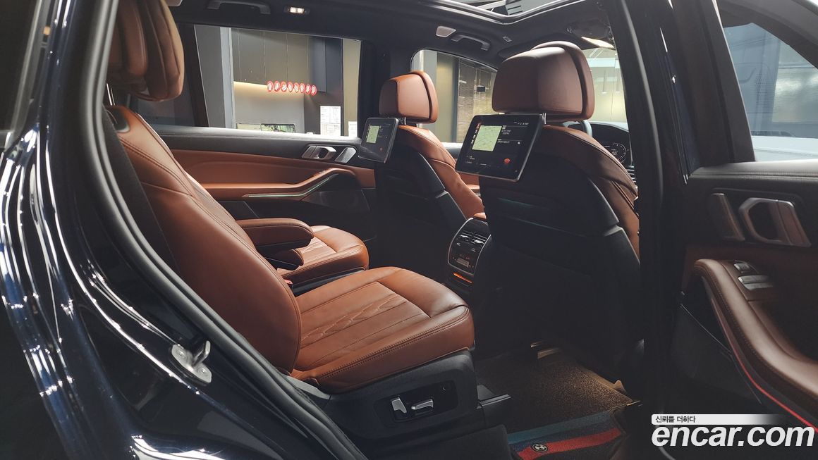 BMW X7 2022