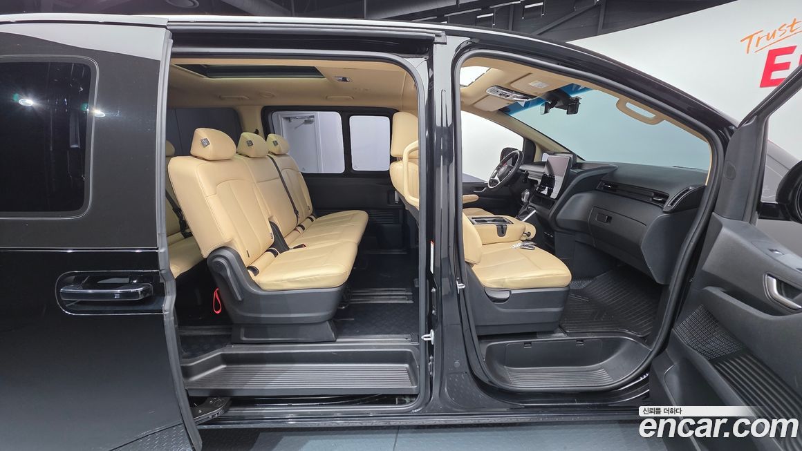 Hyundai Staria 2024