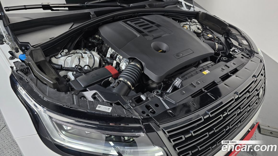 Land Rover Range Rover Velar 2025