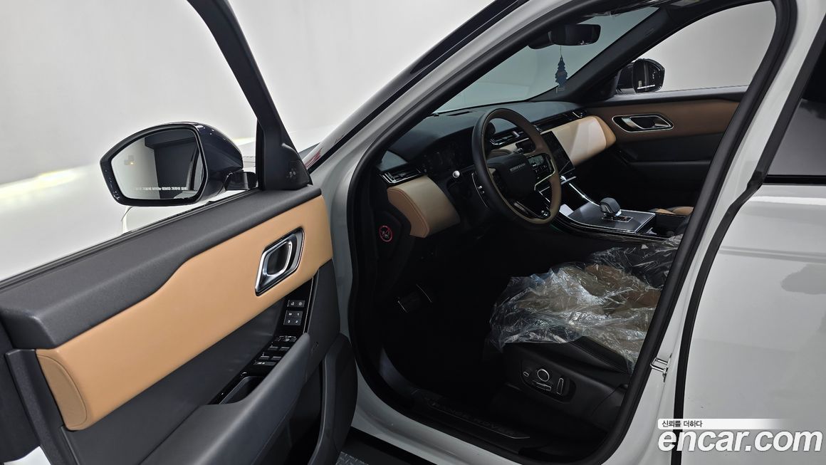 Land Rover Range Rover Velar 2025