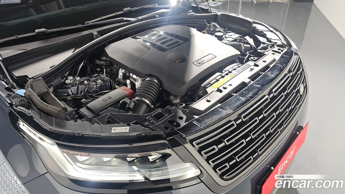 Land Rover Range Rover Velar 2025
