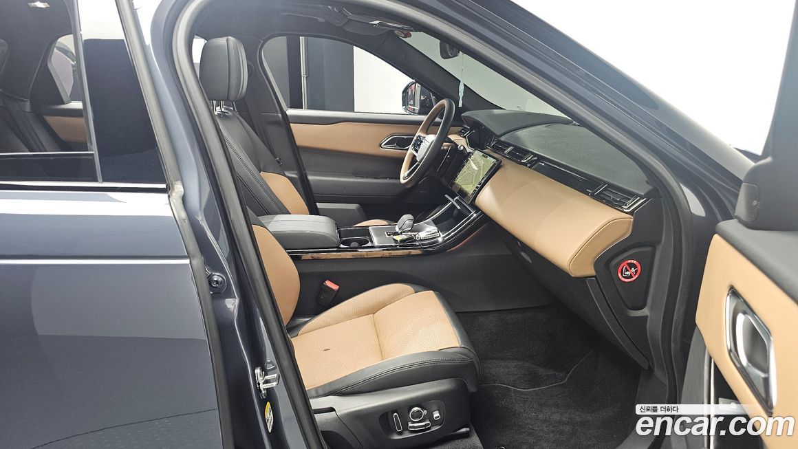 Land Rover Range Rover Velar 2025