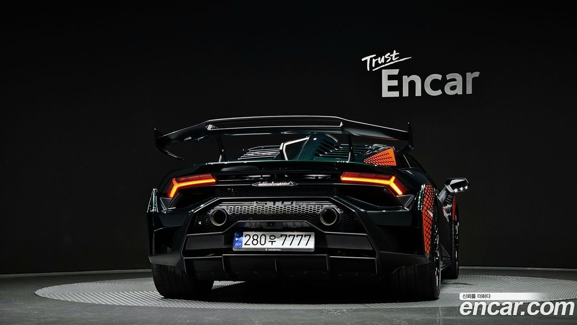 Lamborghini Huracan 2023