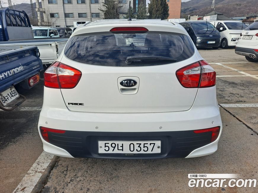 Kia pride 2016