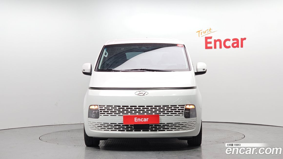 Hyundai Staria 2023