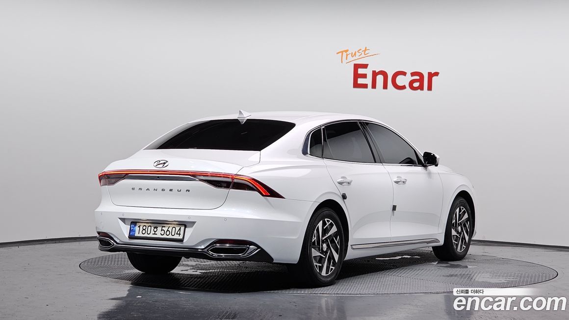 Hyundai Grandeur 2022