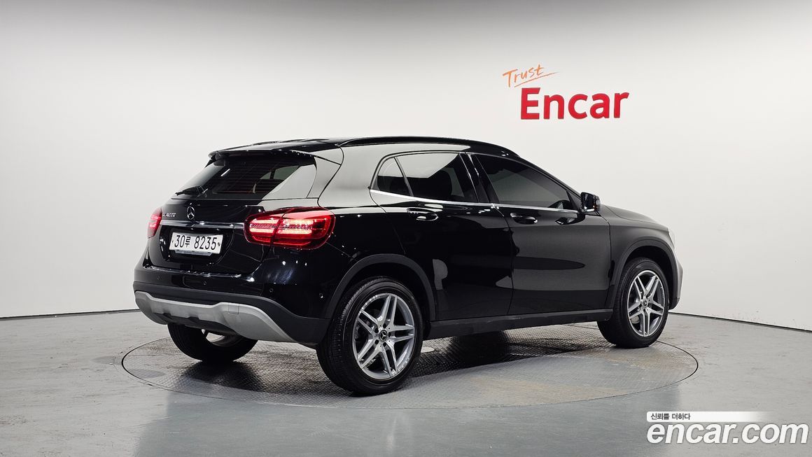 Mercedes-Benz GLA-Class 2018