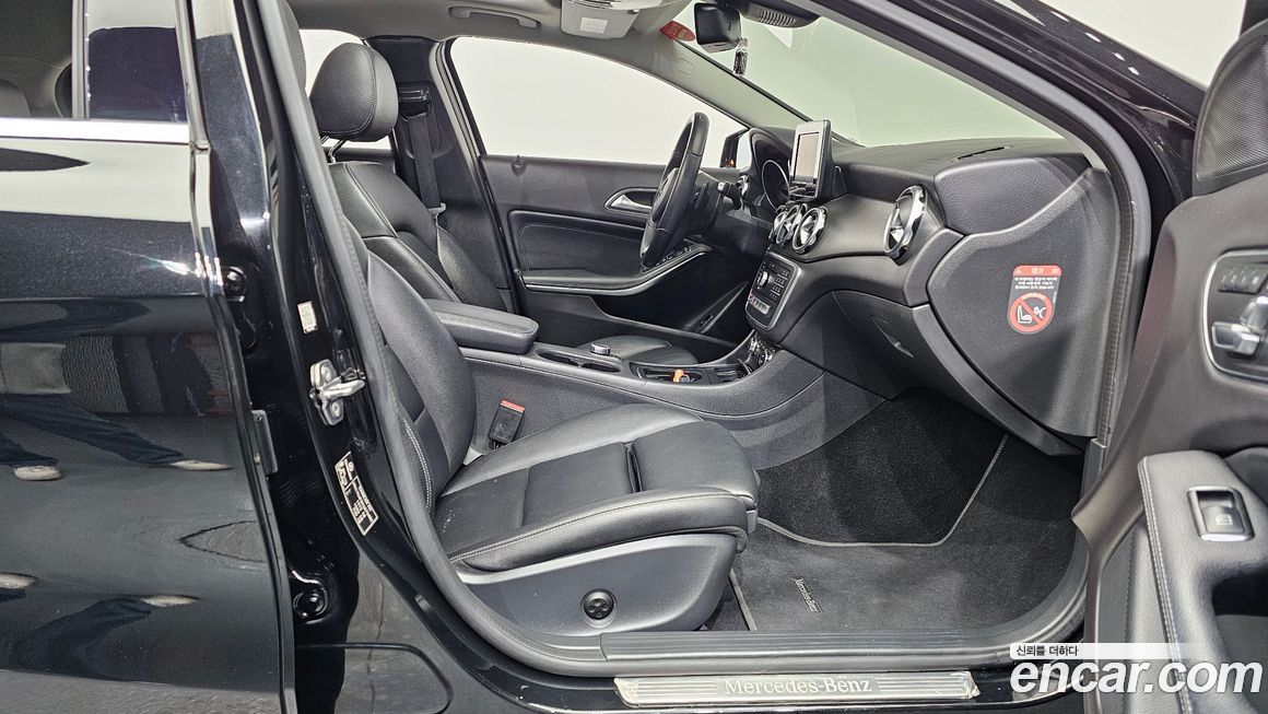 Mercedes-Benz GLA-Class 2018