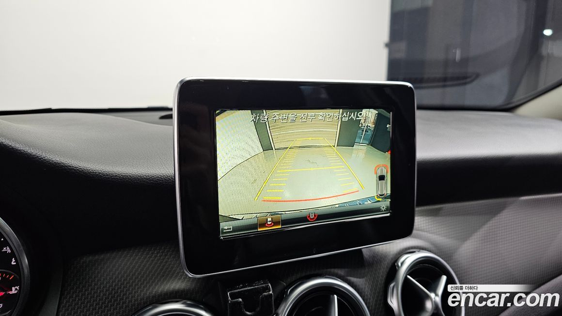 Mercedes-Benz GLA-Class 2018