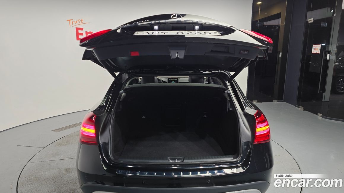 Mercedes-Benz GLA-Class 2018