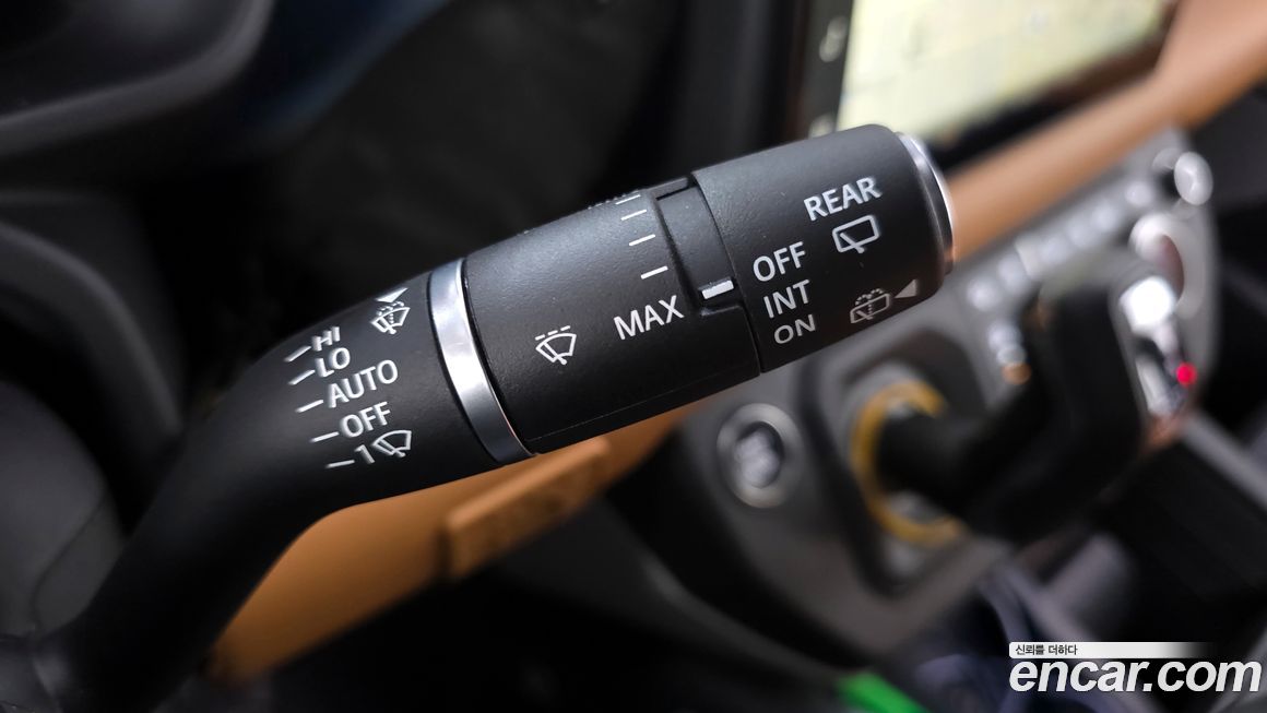 Land Rover Defender 2024