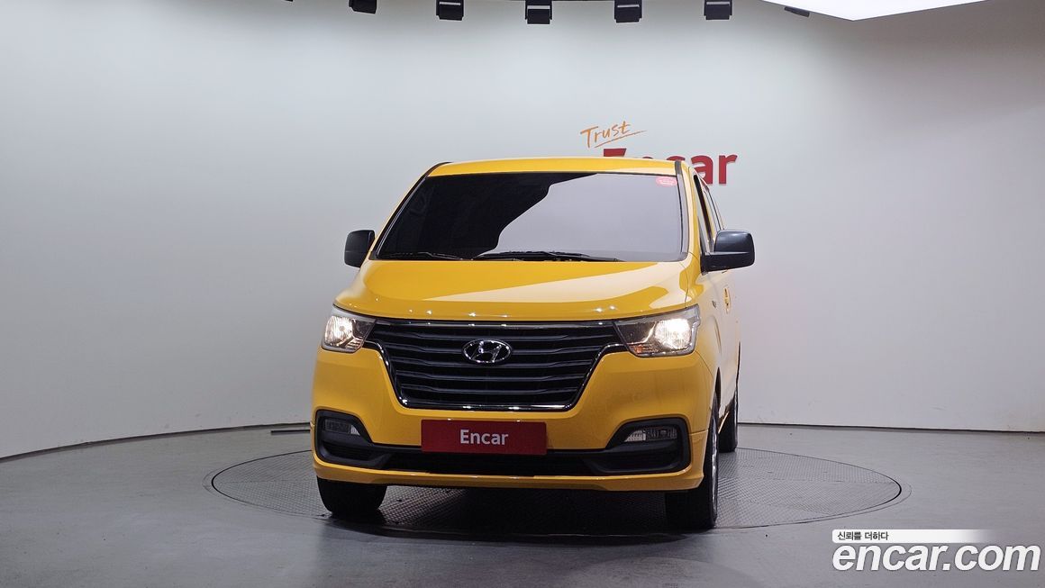 Hyundai Starex 2019