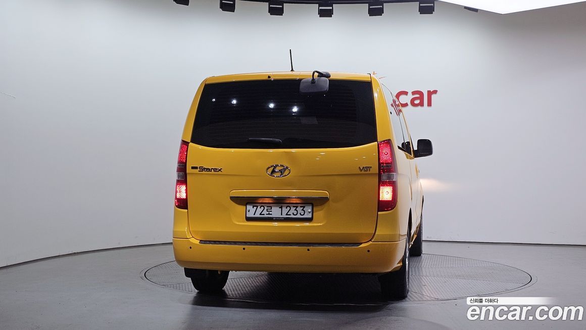 Hyundai Starex 2019
