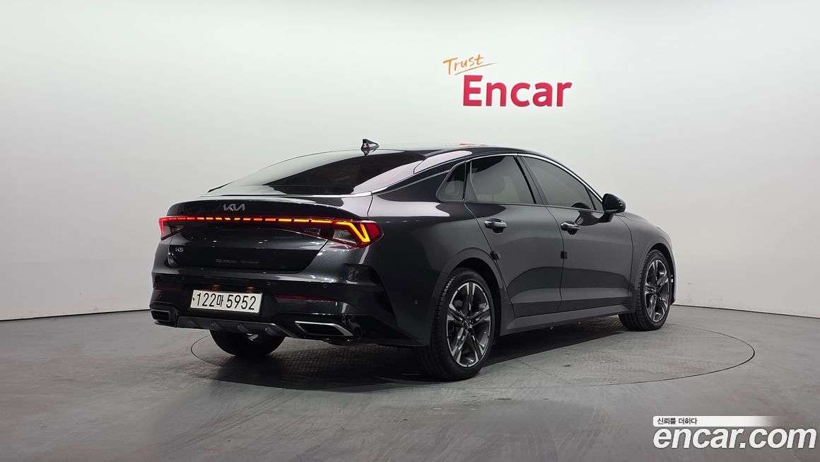 Kia K5 2023