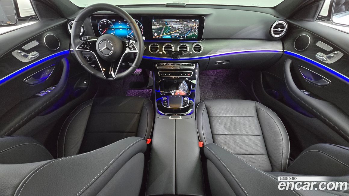 Mercedes-Benz E-Class 2023