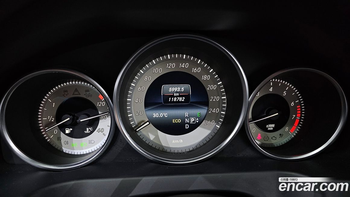 Mercedes-Benz E-Class 2014