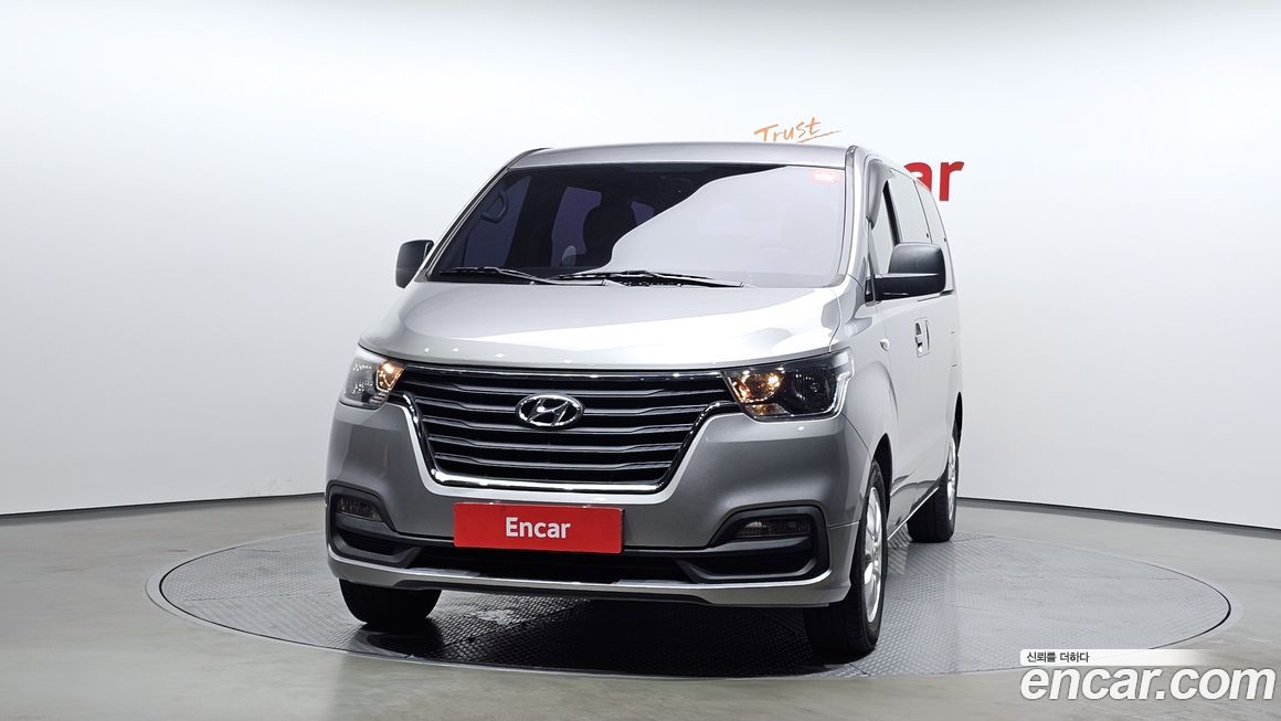 Hyundai Starex 2019