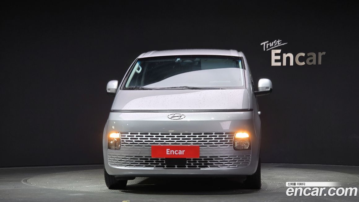 Hyundai Staria 2022