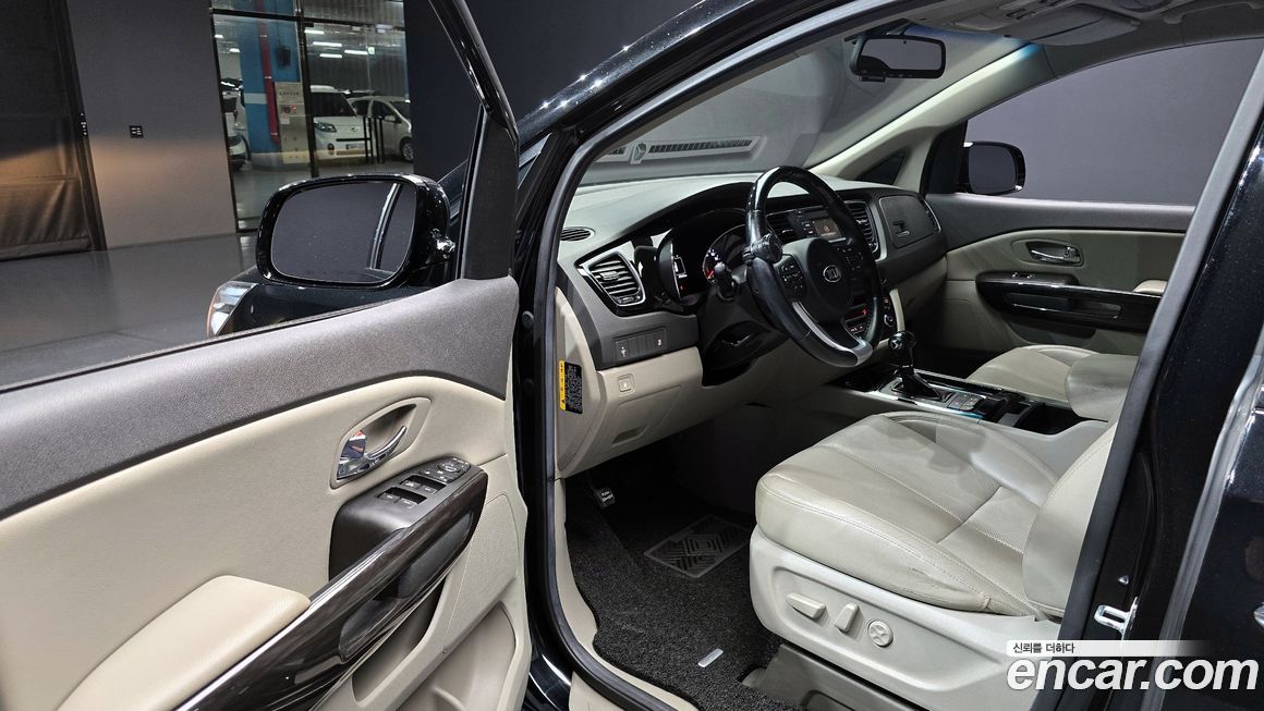 Kia Canival 2016