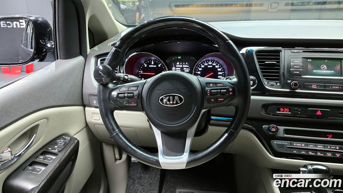 Kia Canival 2016