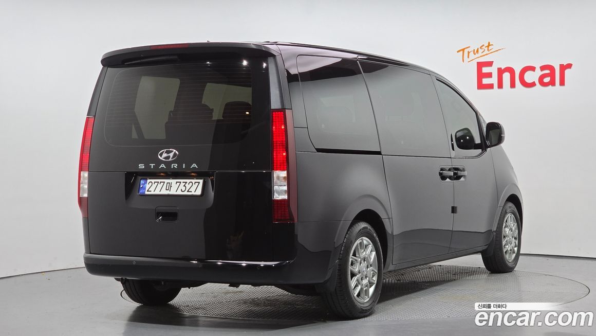 Hyundai Staria 2024