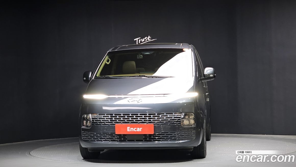 Hyundai Staria 2023