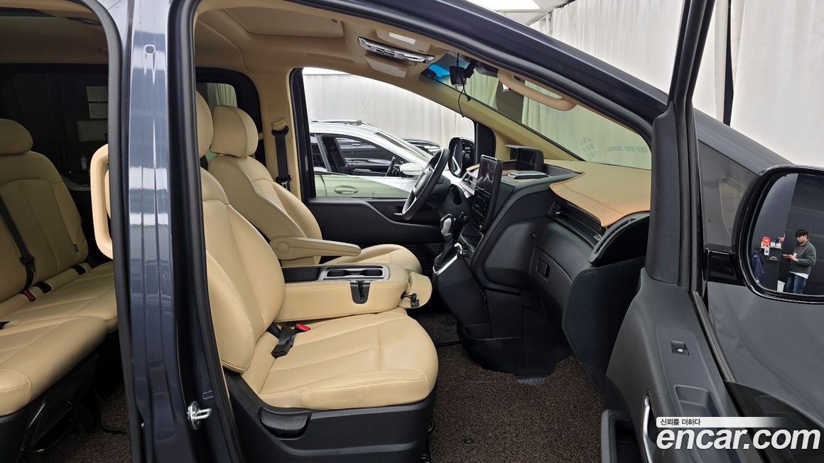 Hyundai Staria 2023