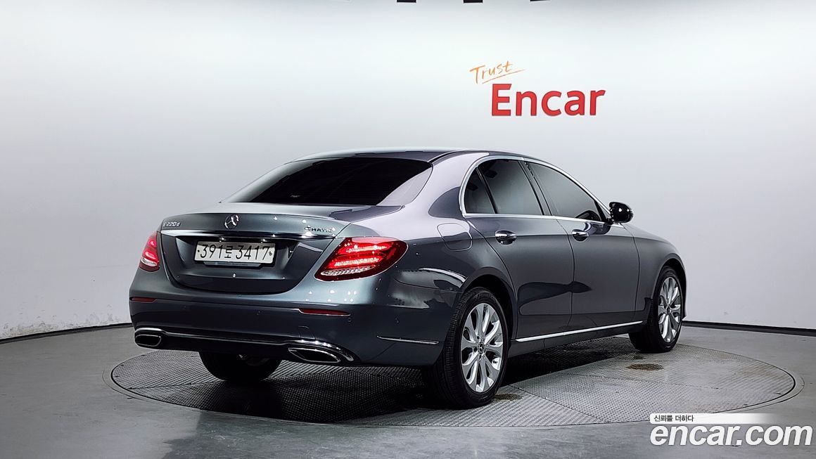 Mercedes-Benz E-Class 2020