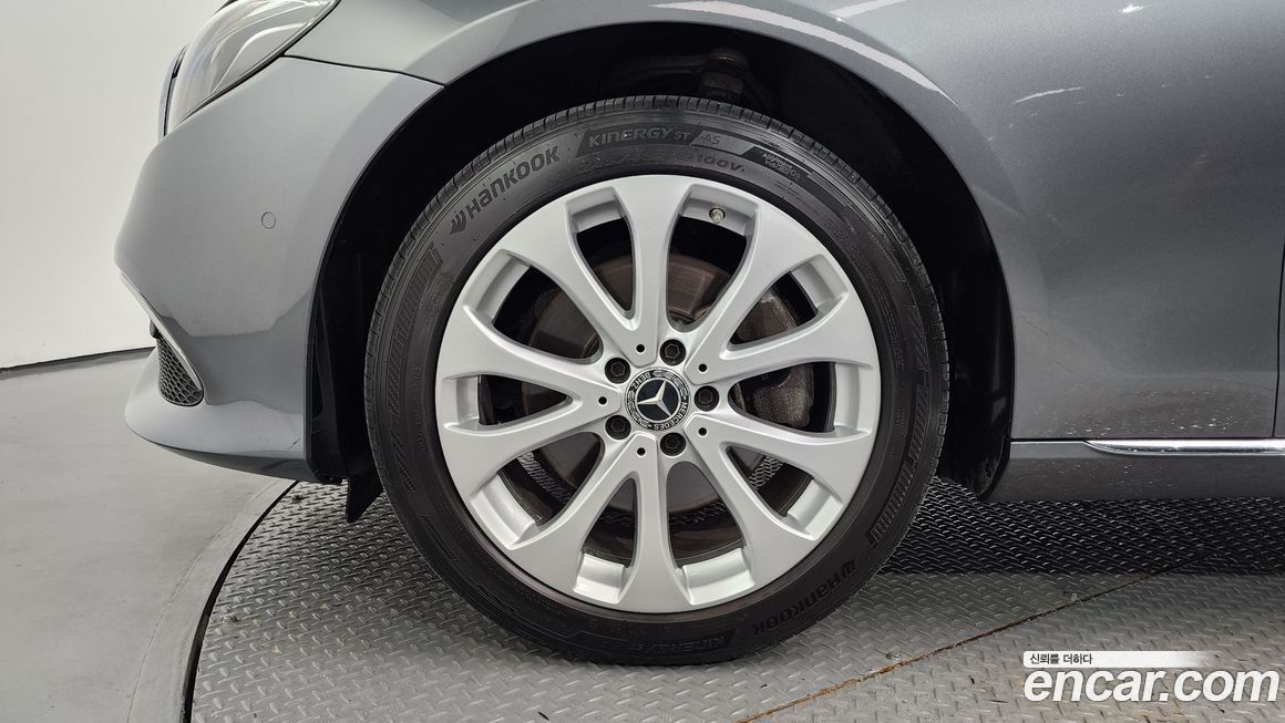 Mercedes-Benz E-Class 2020