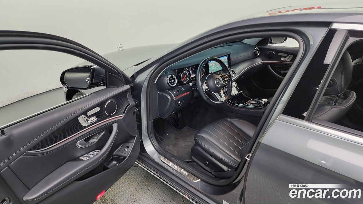 Mercedes-Benz E-Class 2020