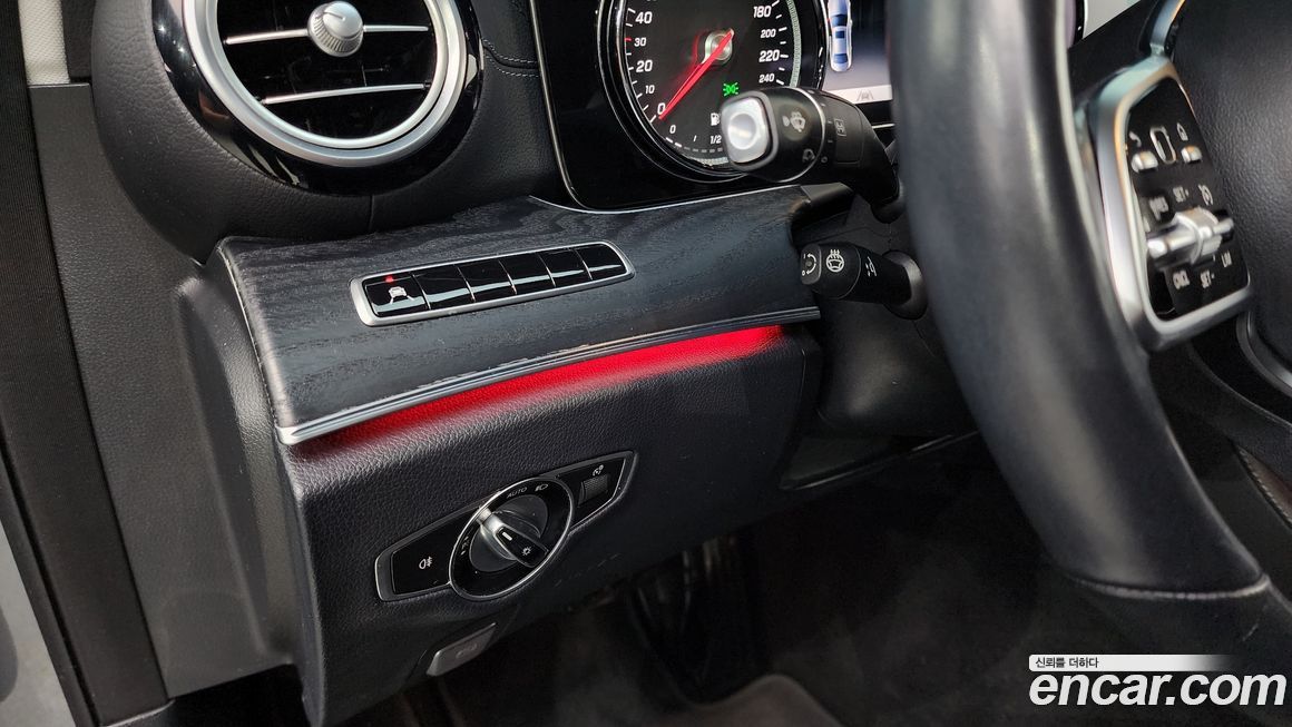 Mercedes-Benz E-Class 2020