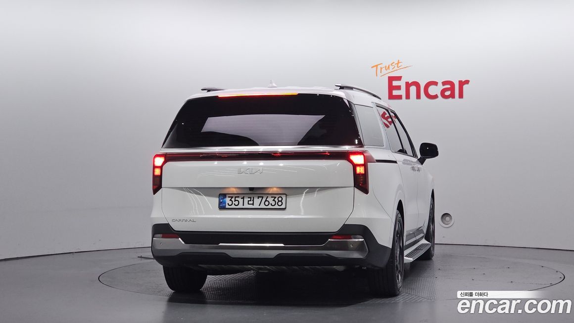 Kia Canival 2024