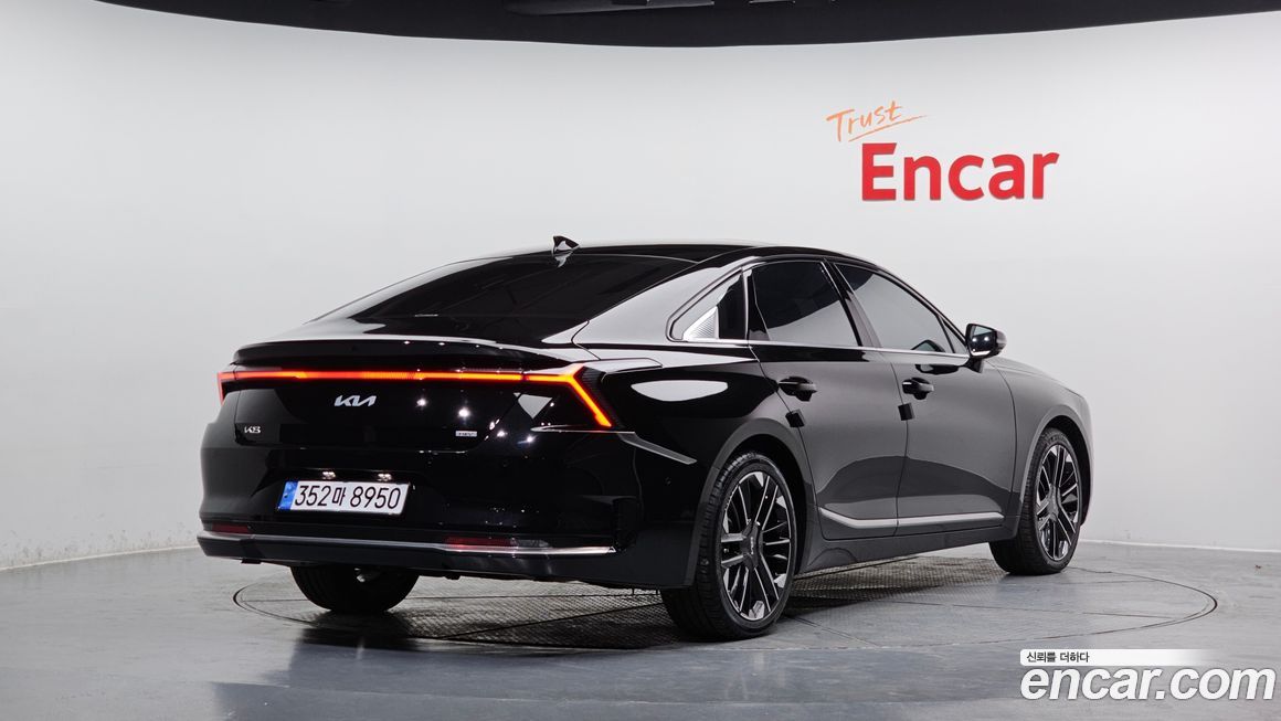 Kia K8 2025