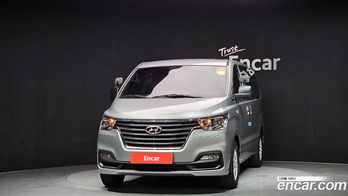 Hyundai Starex 2019