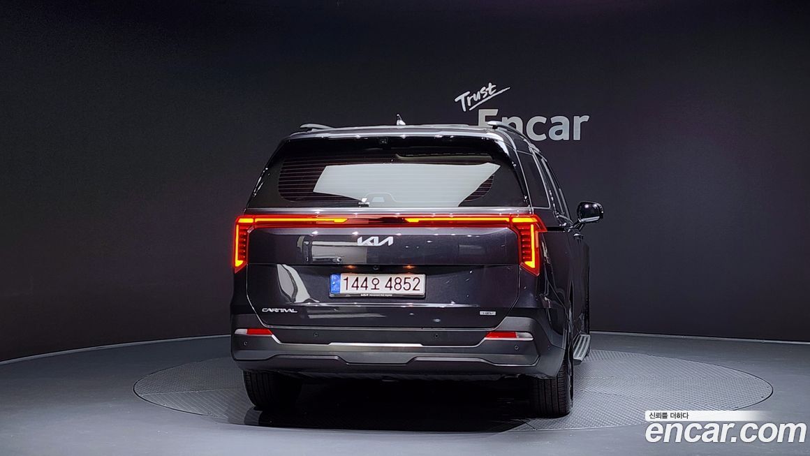 Kia Canival 2024